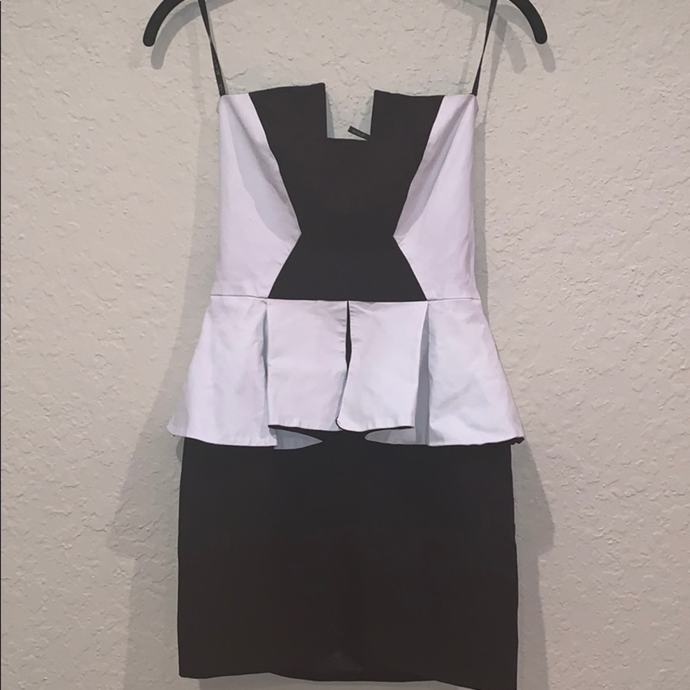 Beautiful dress size 2